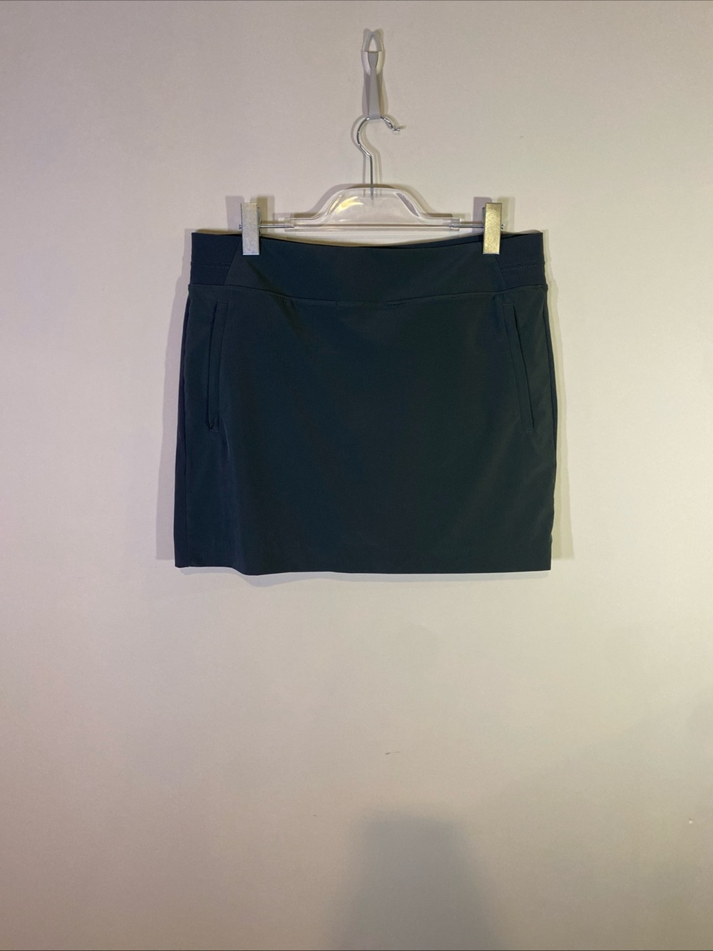 Athleta Classic Grey Women’s Straight Skort